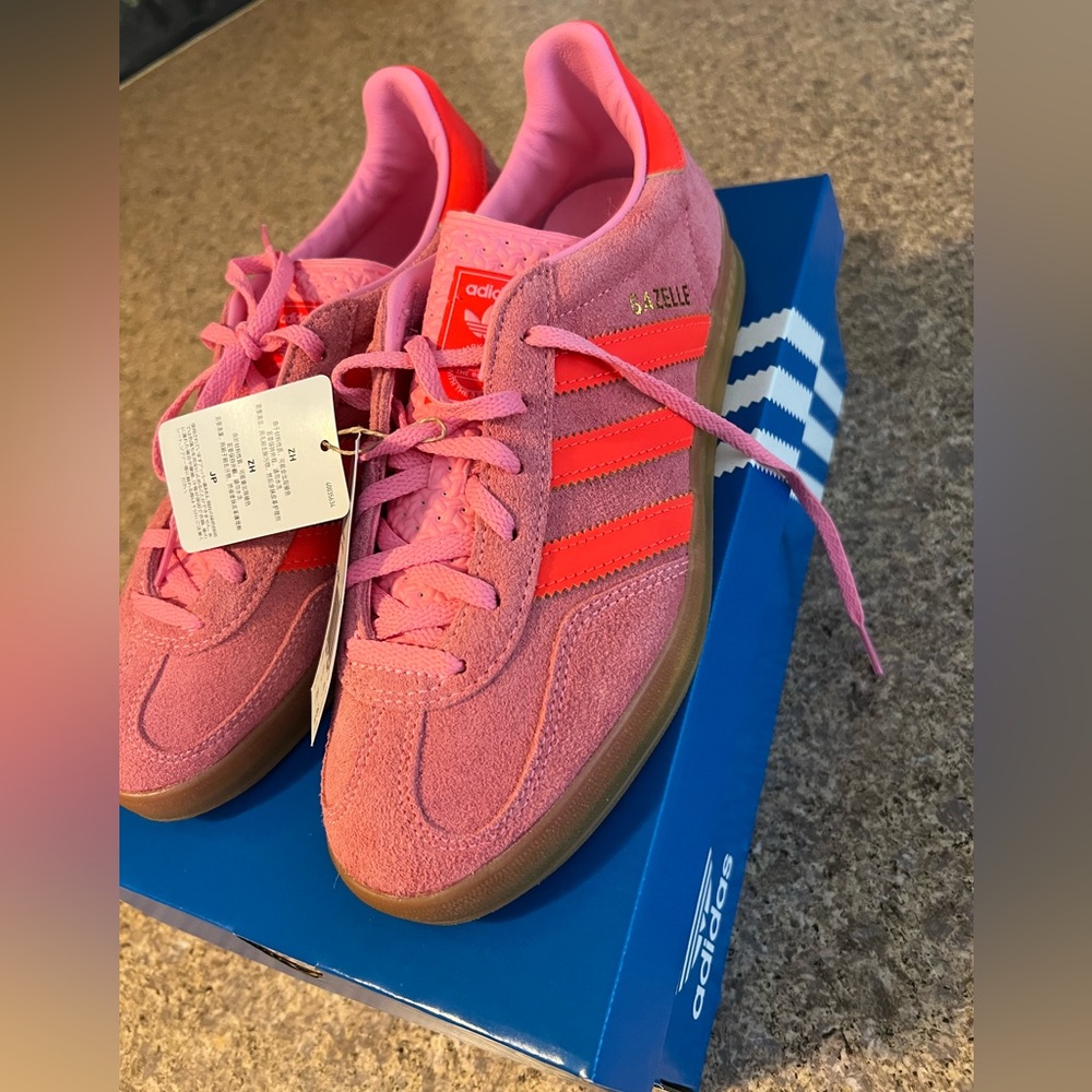 Womens Adidas Gazelle Sneakers